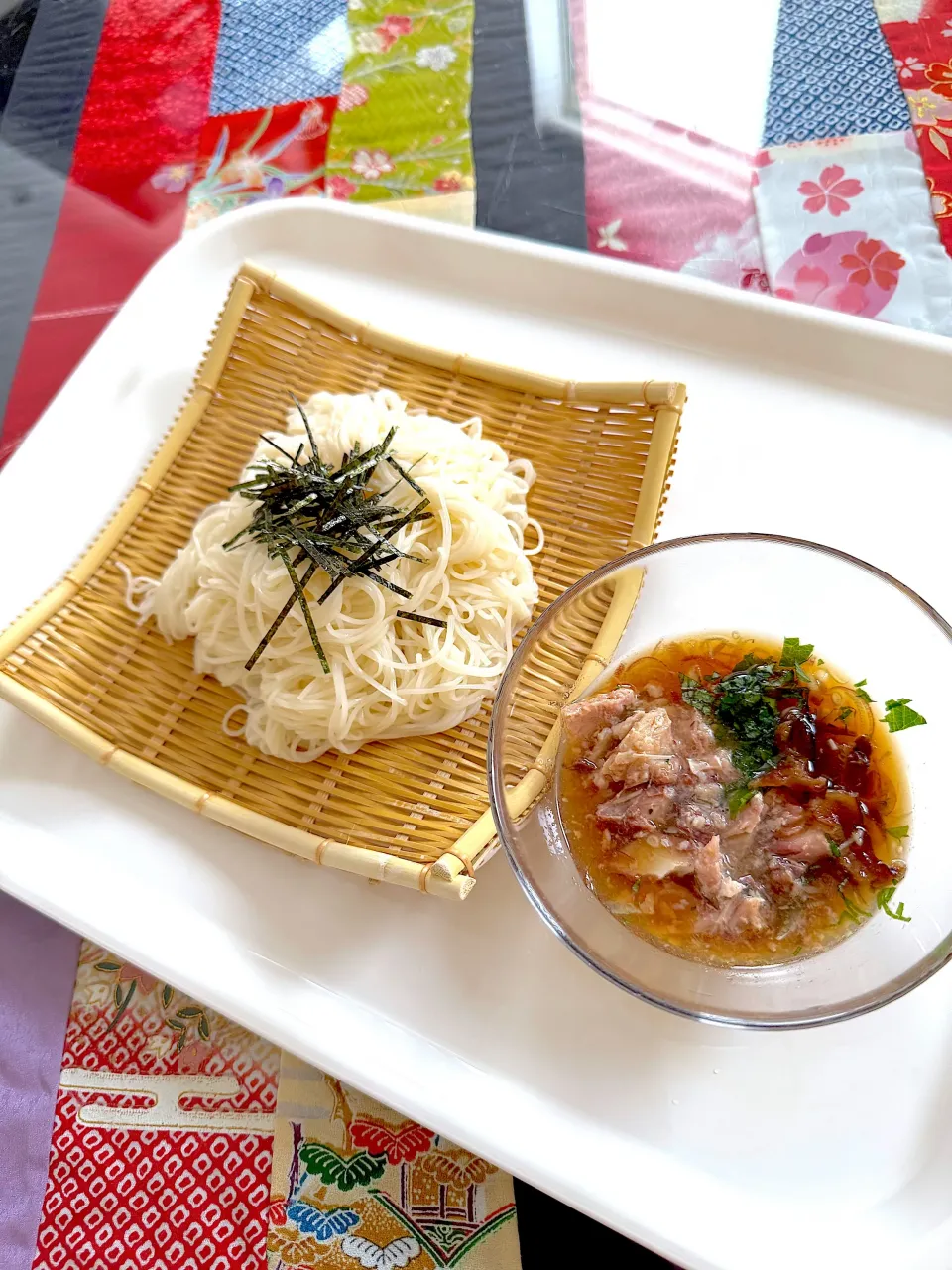 冷やし素麺　サバ缶入り麺つゆで|プクママさん
