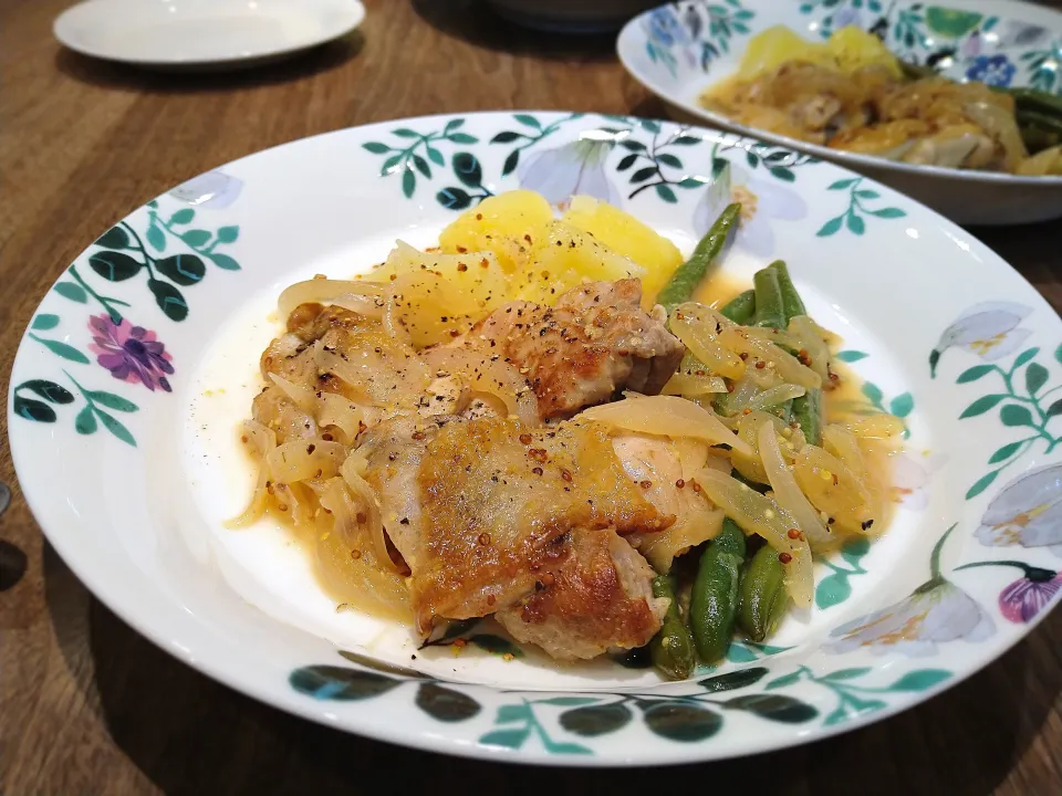 鶏肉といんげんの白ワイン煮|古尾谷りかこさん