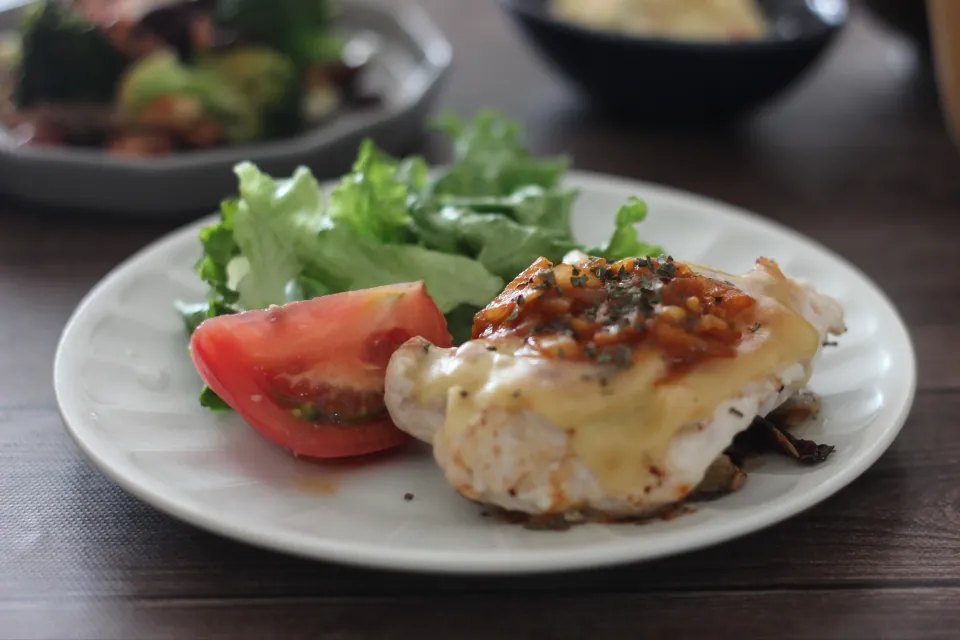 柔らか鶏むね肉のチーズ焼き|ちいさなしあわせキッチンさん