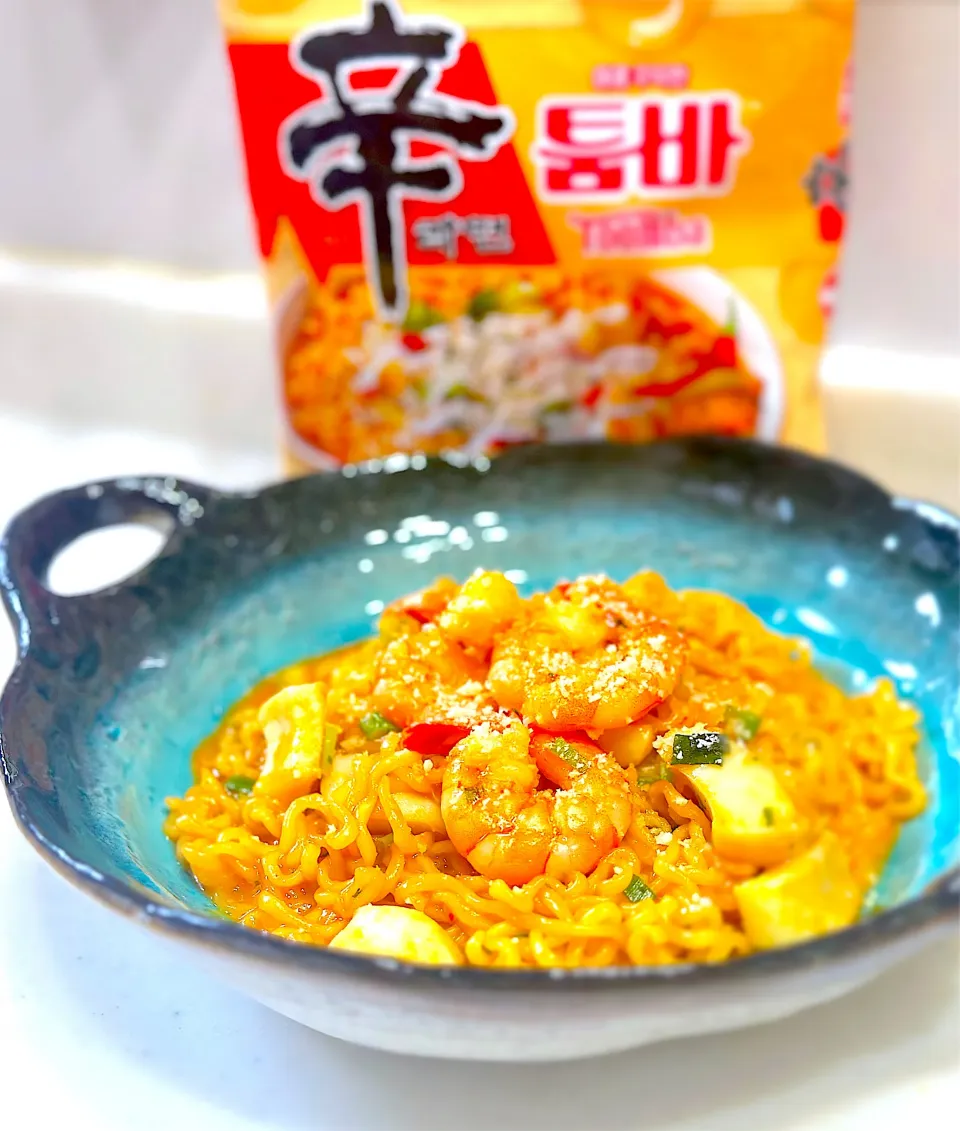 辛ラーメントゥーンバ🍜|ひろりんさん