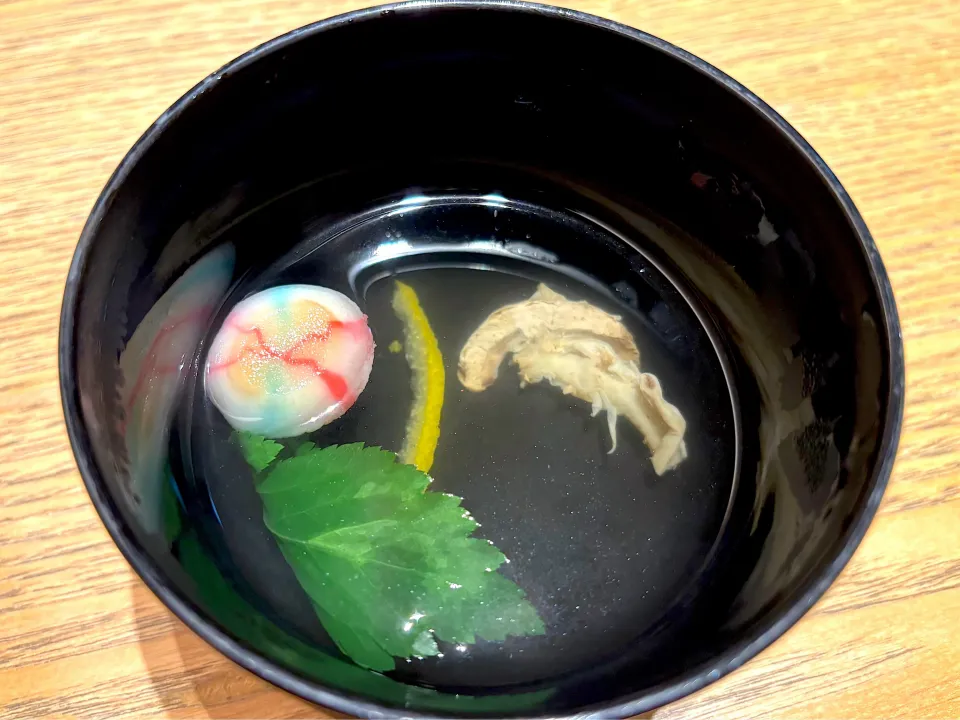 7月2日・［息子が海外赴任前に帰って来たので、博多駅近くでウナギ❣️ 晩ご飯🍚］・③肝すい😋✨（ん〜普通のお吸いもの😅）|山勝さん