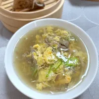卵と舞茸、夏野菜のスープ|morimi32さん