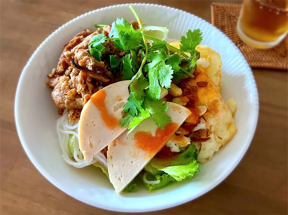 ブン・ティット・ヌン（Bún thịt nướng）|リフルシャッフルさん