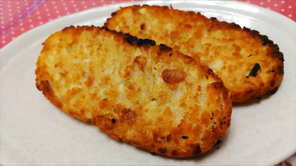 コマイとハッシュドポテトで一杯|kamekameさん