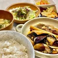 イサキと茄子の煮付け。他