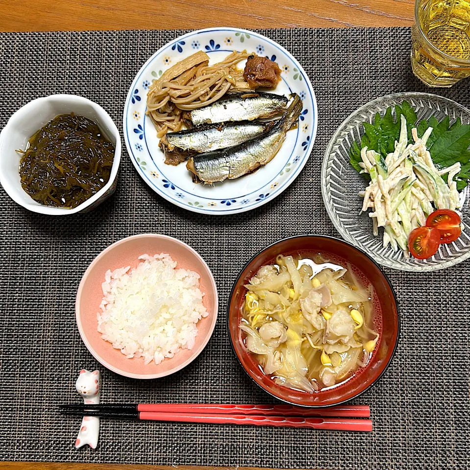 イワシの梅煮、ごぼうサラダ、もずく酢、牛もつと野菜のしょうゆ汁|柚子きりかさん