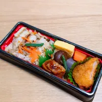成城石井のお弁当（きのこご飯とエビカツ）|すーさん