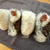 今日のヤツのおにぎり（R7.7.4）|え〜かさん