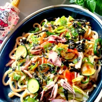 夏野菜とイカ🦑入り焼きうどん|fumfumさん