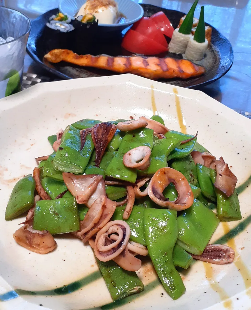 烏賊🦑とモロッコインゲン豆の海鮮だし炒め～✴️|びせんさん
