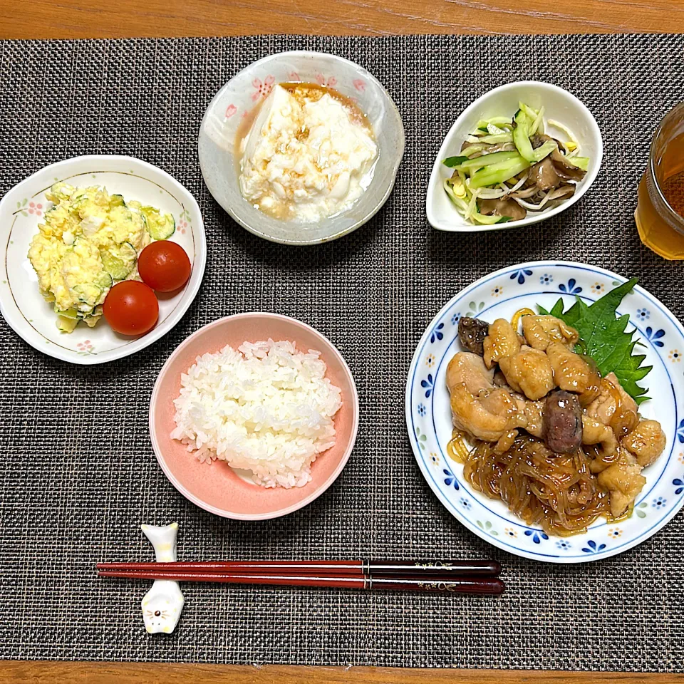 鶏肉(もも、皮、ハツ)と春雨の炒め煮、ポテトサラダ、おぼろ豆腐、豆もやしの酢の物|柚子きりかさん