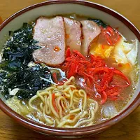 マルちゃん正麺🍜、豚骨醤油味❗️(^-^)✨