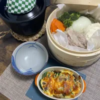 野菜せいろ蒸し　ズッキーニと玉ねぎのチーズ焼き　土鍋ご飯|♡misaki♡さん