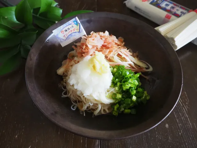 Snapdishの料理・レシピ写真:揖保乃糸*越前おろし蕎麦風｜今年の夏も、素麺やっぱり揖保乃糸♪