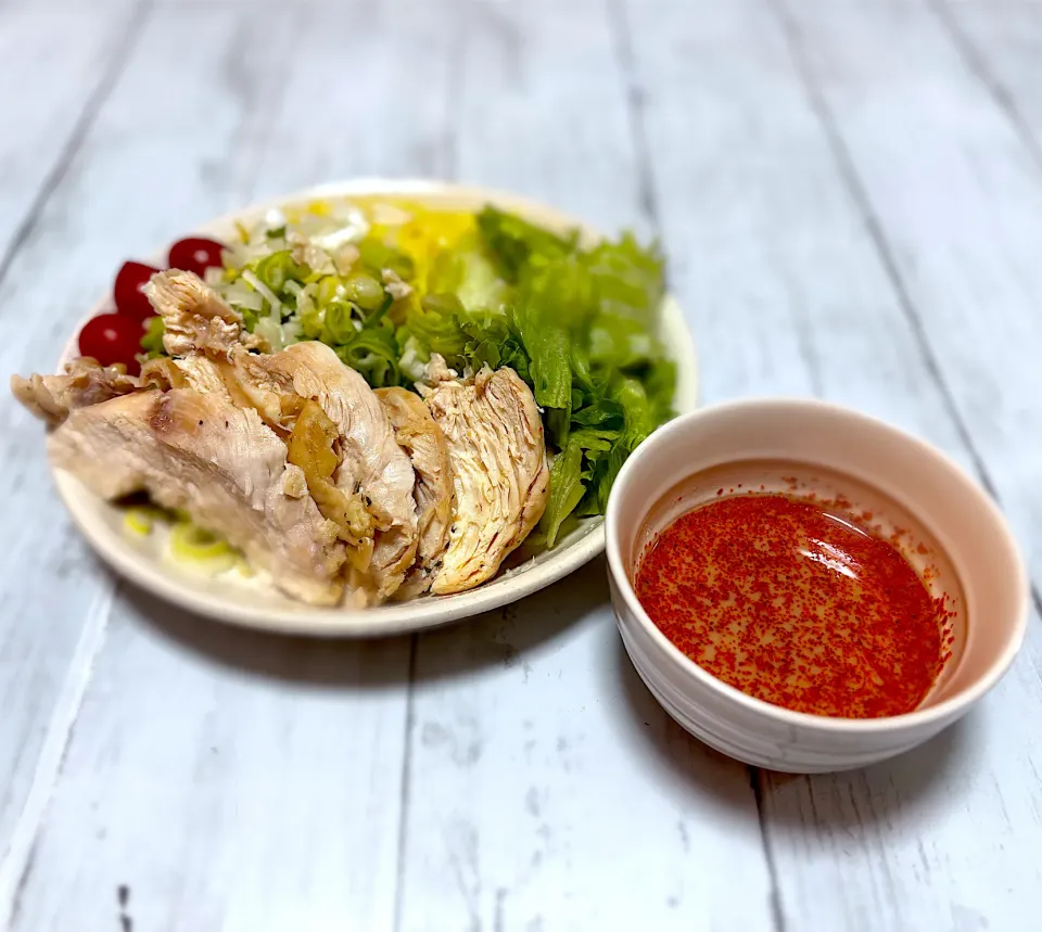 酒蒸しチキンとザルラーメン(*´艸`)|antiqueさん
