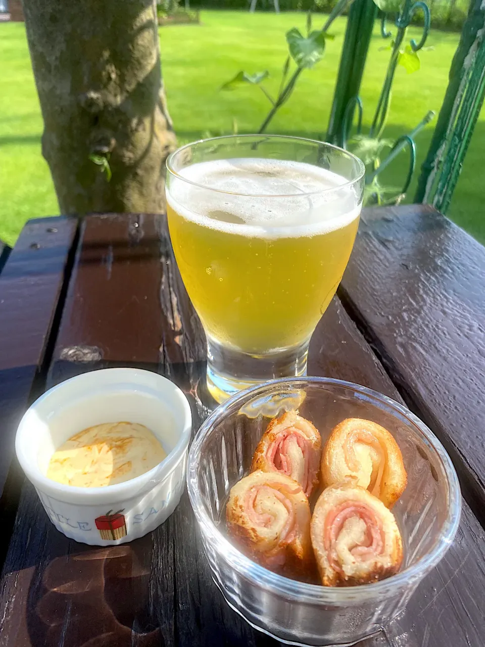 カリッとしっとりベーコンの食パン巻き|栃倉 直人さん