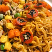 ＊辛ラーメンの焼きそば♫＊|ultramarineさん