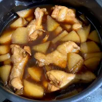 朝ごはん用に手羽元と大根のポン酢煮😋|すかラインさん
