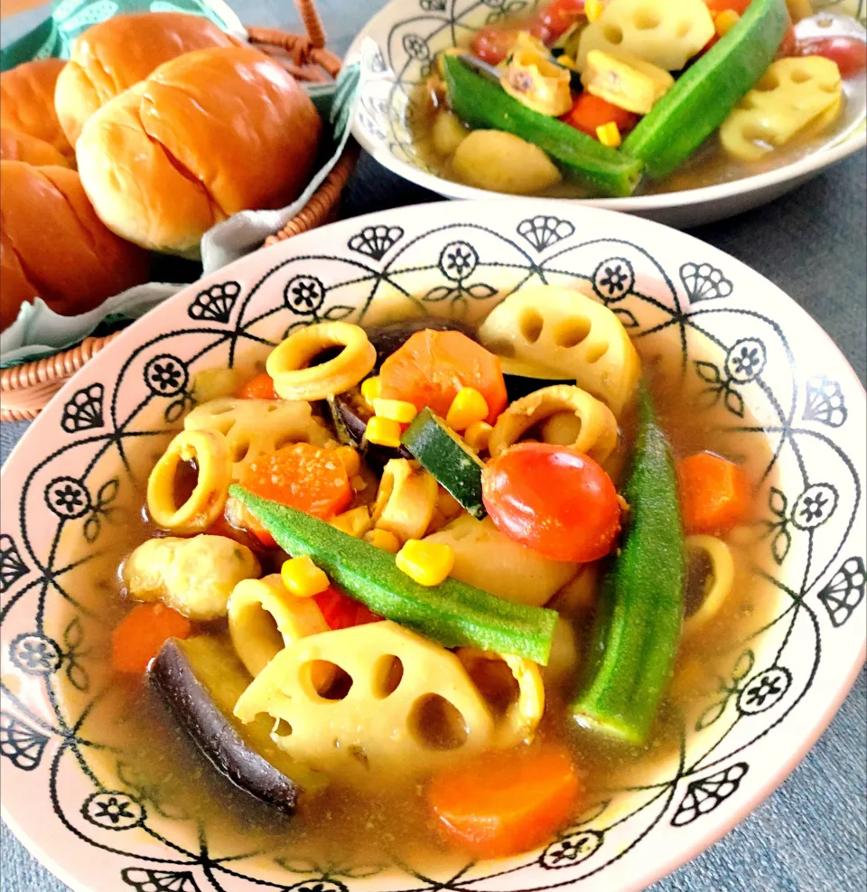 イカとゴロゴロ野菜の和風tasteのカレースープ|cherry🍒さん