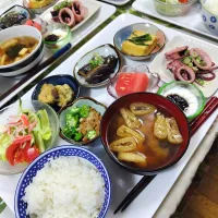 土曜日のお昼定食です✨イカのバタポン炒めも添えて🍀