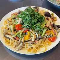 彩り野菜のペペロンチーノ 大葉添え|satoshi【パスタ専門】さん