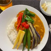 夏野菜カレーのお夕飯🌛|みーぬさん
