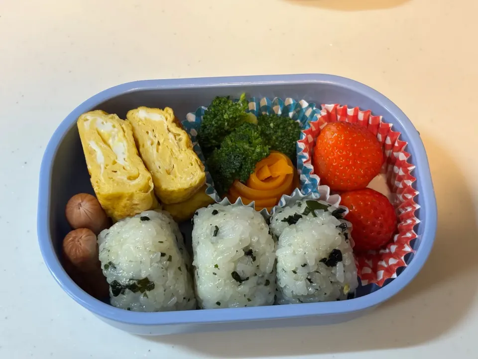 子どもの遠足お弁当|やっちゃん⭐︎ママさん