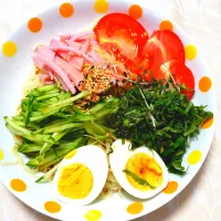 7/5のお昼ごはん
冷やし中華🎐はじめました🤭|卯月さん
