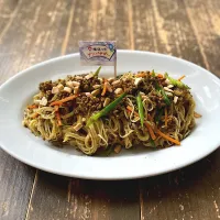 牛肉と素麺のココナッツカレー炒め| 七海さん