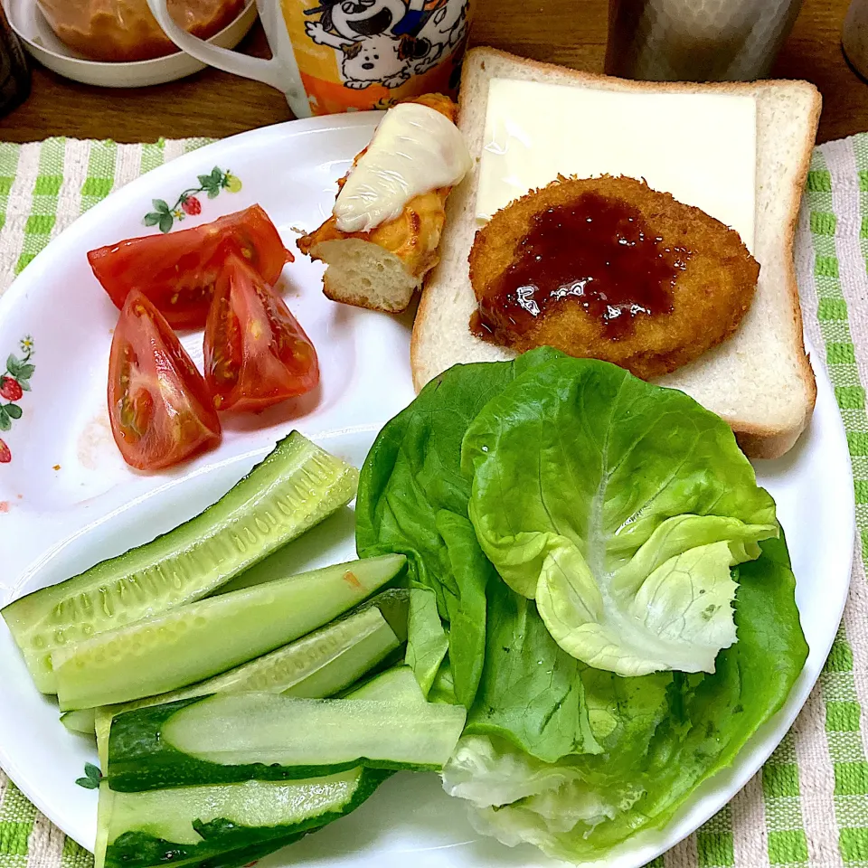 コロッケパン|みんみんさん