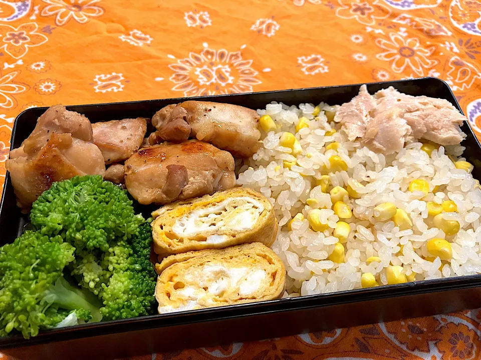 2025.7.7 息子弁当　◎とうもろこしごはん　◎チキンの牡蠣醬油焼き　◎卵焼き　◎ブロッコリー|goroさん