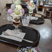 ほうじ茶パフェと抹茶パフェ🍨。| ママちんさん