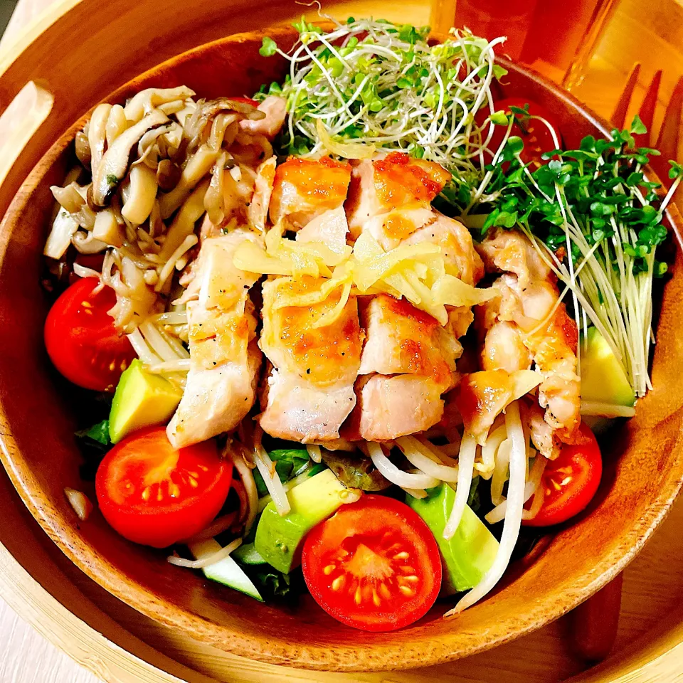 ⭐️ガーリックチキンサラダライスボウル⭐️|Laniさん