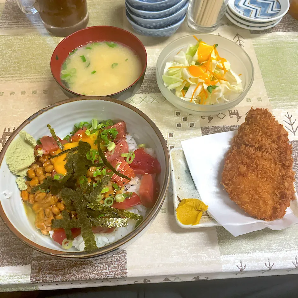 納豆鉄火丼 ヒレカツ1枚セット|T. Wonderさん