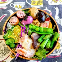 エビマヨ、きゅうりと黄色ズッキーニの胡麻和え|めみさん
