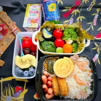 2025/07/07 海老ピラフとメンチカツのお弁当|Blueberry🫐さん