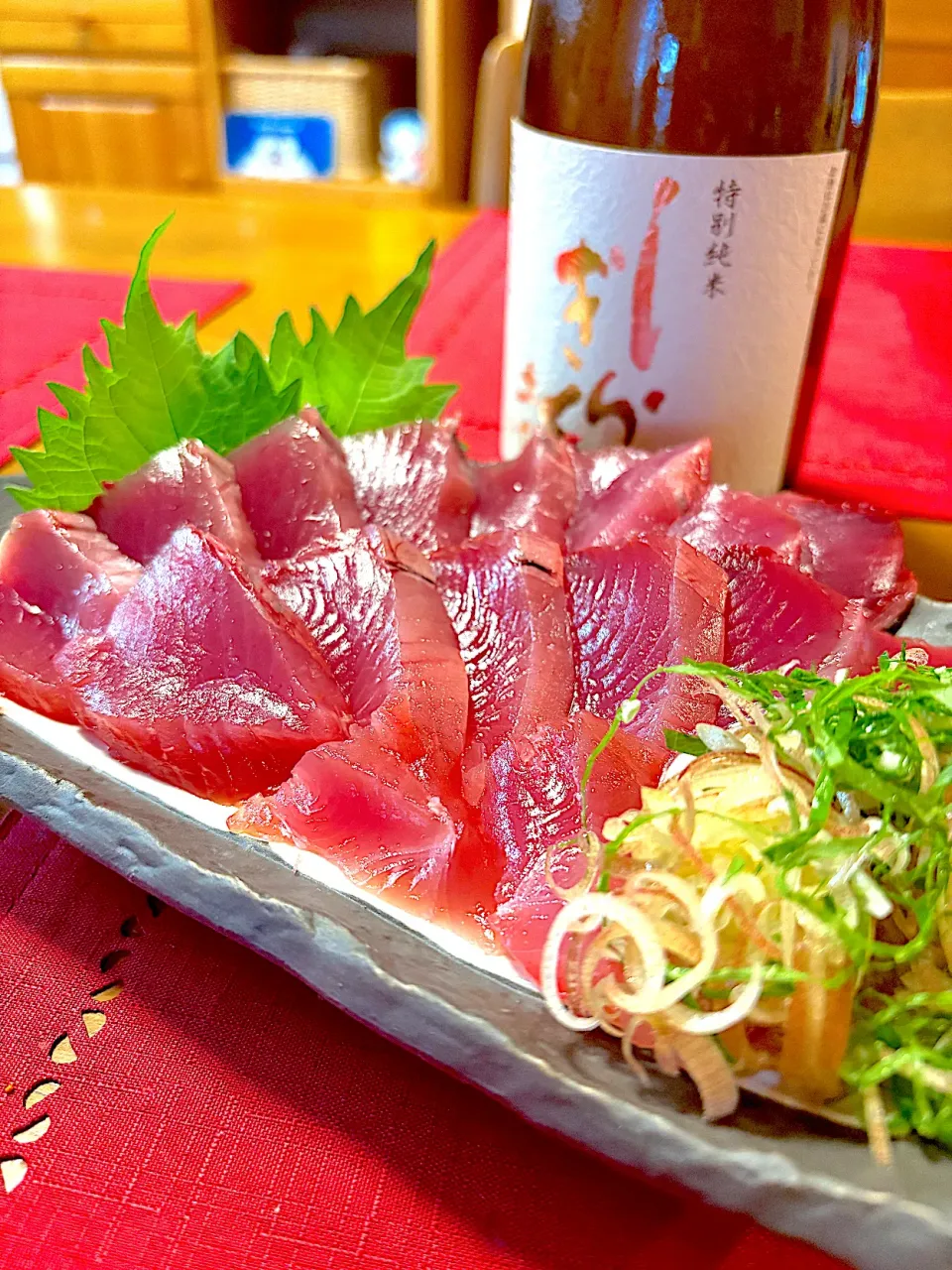 かつおの刺身🐟|おかちさん