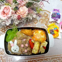 2025.7.8はミッフィーの牛丼弁当🌸|makoさん