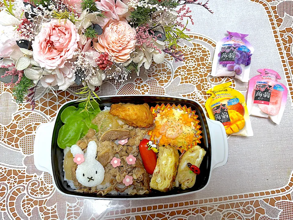 2025.7.8はミッフィーの牛丼弁当🌸|makoさん