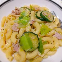 ズッキーニとキャベツのサラダパスタ🥬|まなみさん