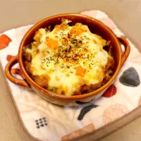 ジャガイモのキーマカレーチーズ焼き|かわうそcookingさん