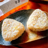 🍙新生姜とえのきの梅酢炊き込みごはん🍙|にゃんぺこさん