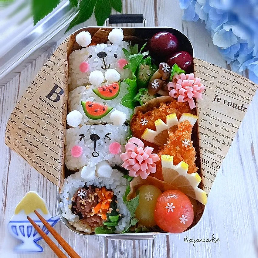 🌱(・(ェ)・)🌱
白くまくん
焼肉裏巻き寿司弁当|ayano.adshさん