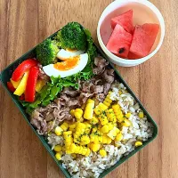 高1男子お弁当　ビーフペッパーライス🐮🌽|kaeさん