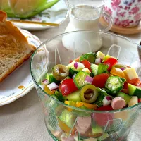 自家製野菜でチョップドサラダの朝食🥗