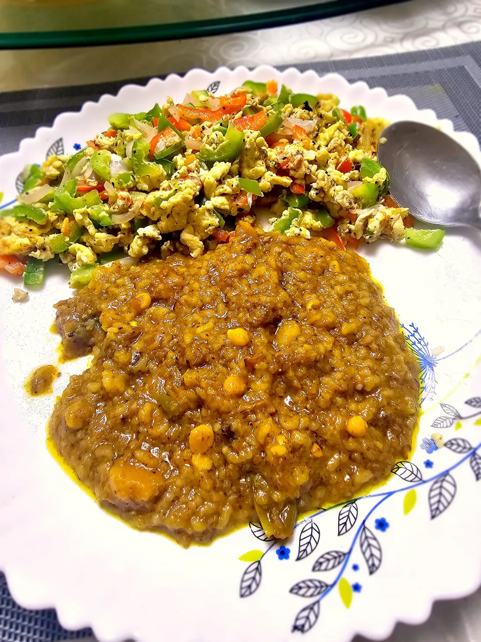 Breakfast hotchpotch and egg with veggies|Sabrina R.さん