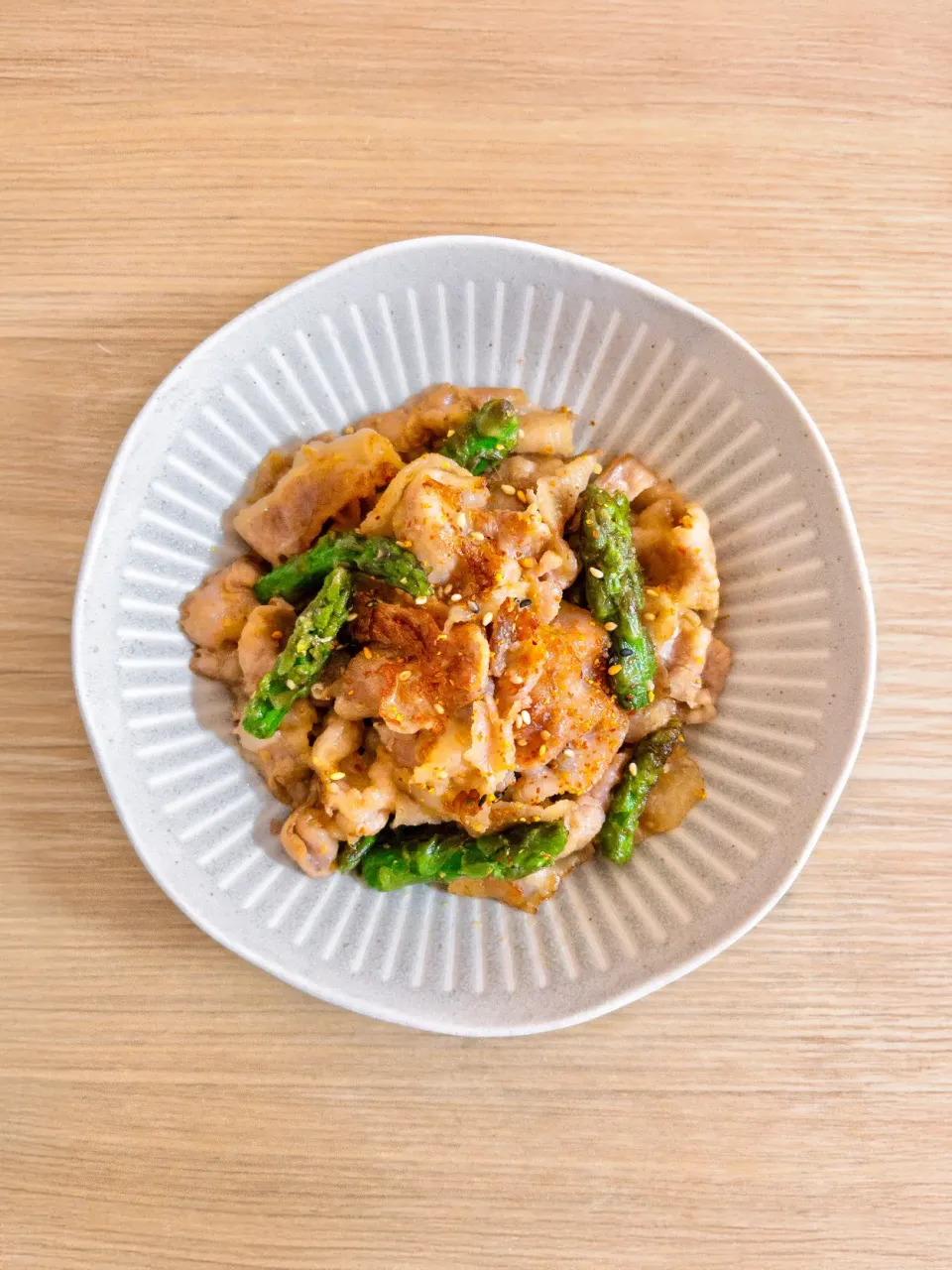豚肉とアスパラの味噌炒め🥢🍚|nocceさん