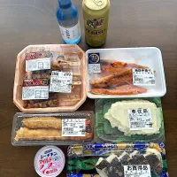 先日、無茶苦茶痛い思いをした生体検査の結果を聞きに今日、病院に行きましたが、「問題なし」とのこと　　　　　　　　　　　☆*:.｡. o(≧▽≦)o .｡.:*☆それで、今晩は、「サノヤ」さんでお惣菜をあれこれ買い込み、コンビニでお酒を買って、|なびさん