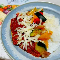 トマトカレー🍅|もっさんさん
