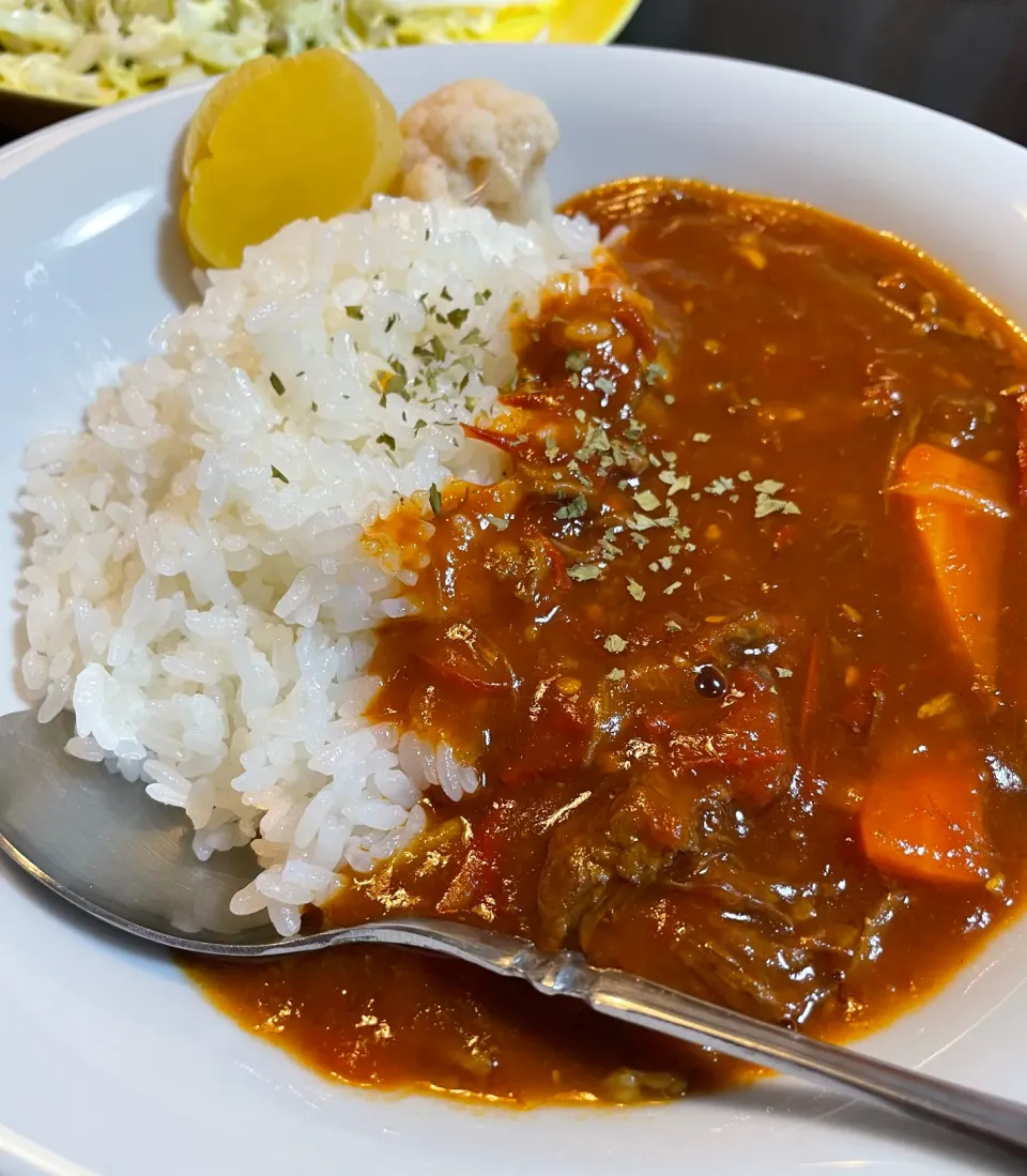 牛すじとたっぷりトマトのハヤシライス🍅|DKさん